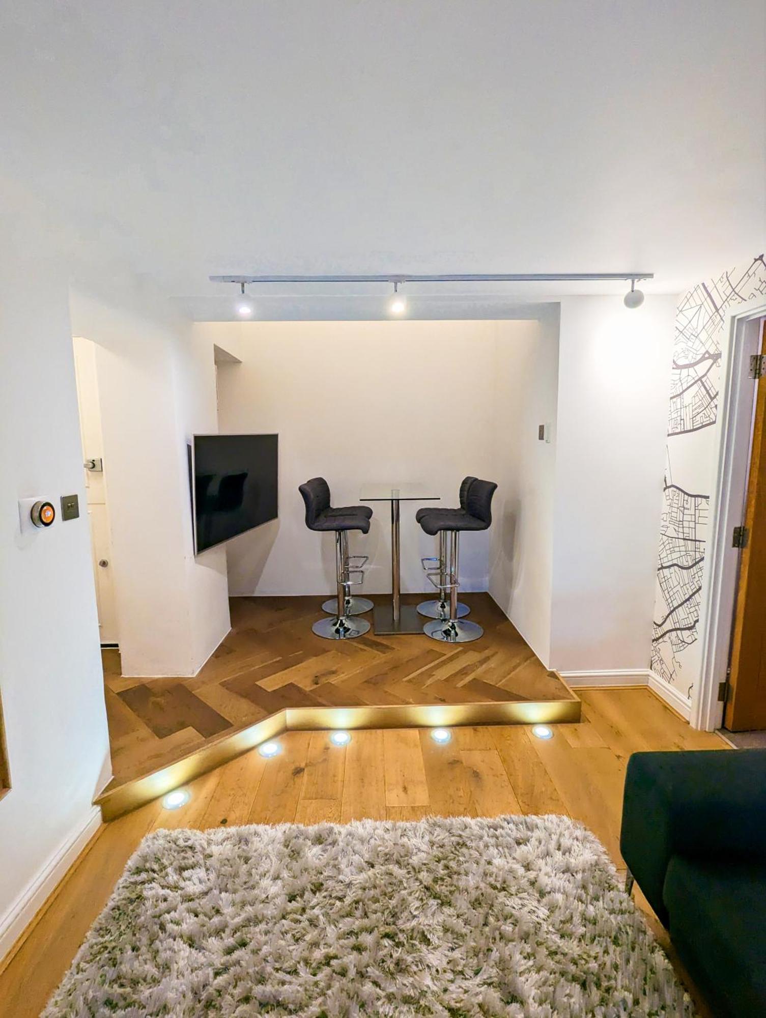 לונדון Modern 1 Bedroom Apartment In Kensington מראה חיצוני תמונה